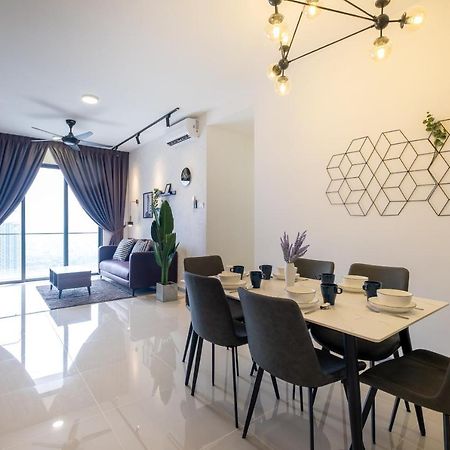 דירות קואלה לומפור Contemporary United Point 6 Pax 现代风格 Desa Park & Mont Kiara מראה חיצוני תמונה