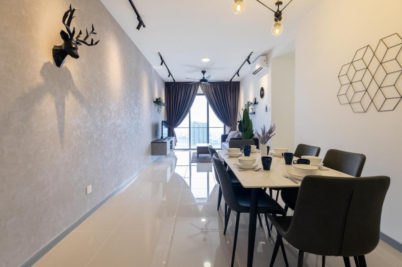 דירות קואלה לומפור Contemporary United Point 6 Pax 现代风格 Desa Park & Mont Kiara מראה חיצוני תמונה